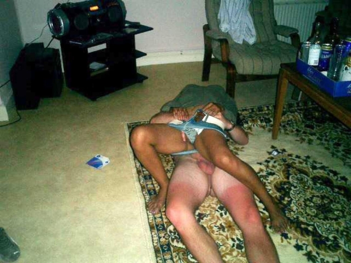 Трах пьяных спящих баб